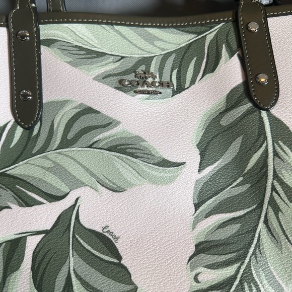 Coach City Tote Banana leaves Print Reversible green Pouch Rare - Picture 4 of 8